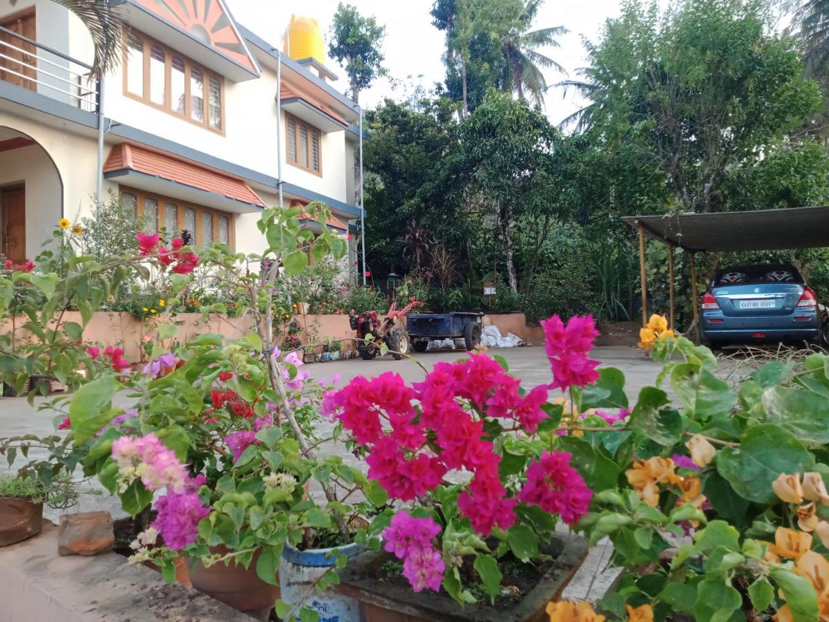 Krishna Kuteera Apartment Siddapura  Exterior photo