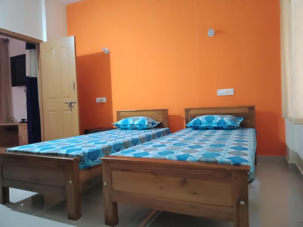 Krishna Kuteera Apartment Siddapura  Exterior photo