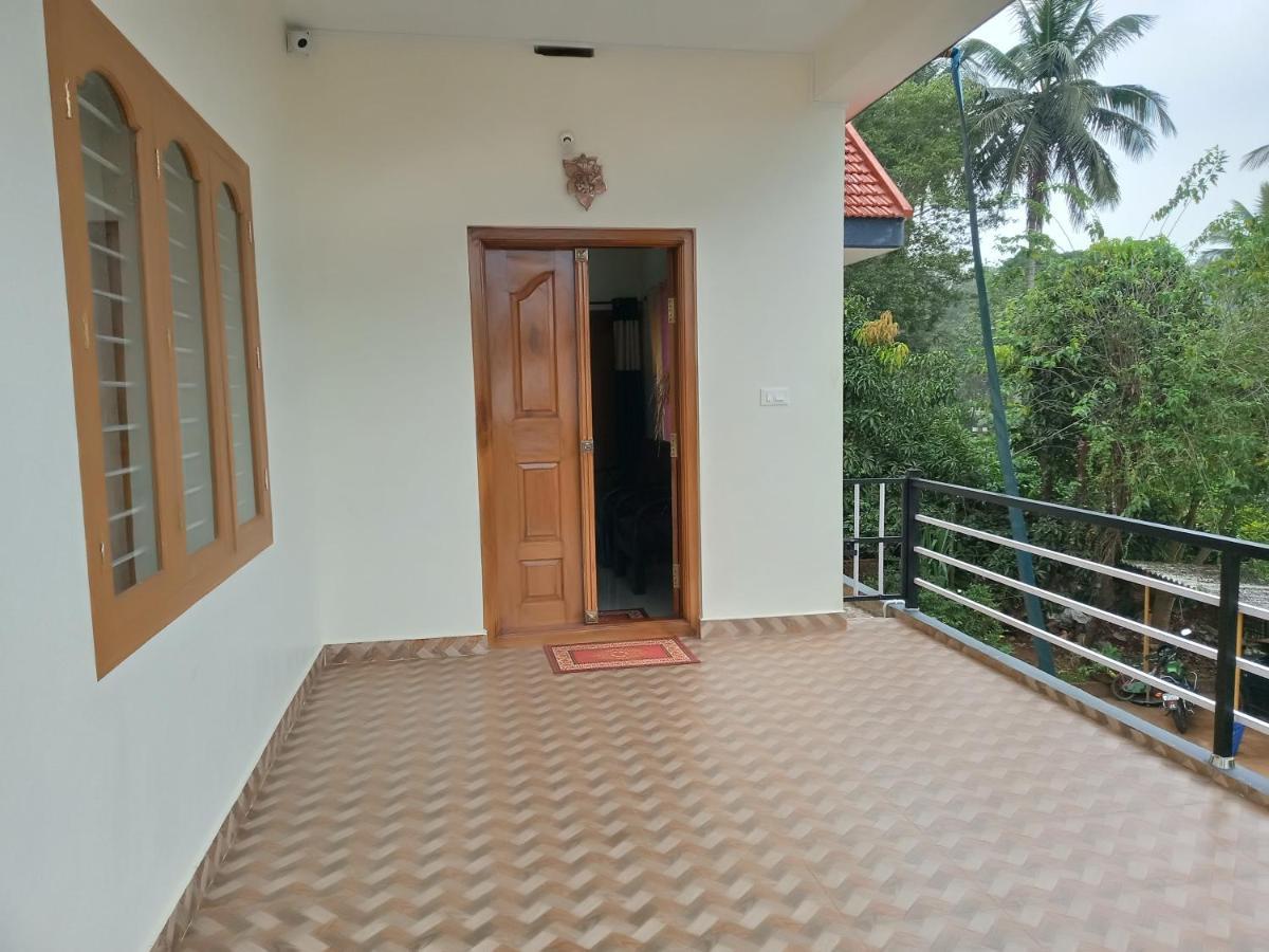Krishna Kuteera Apartment Siddapura  Exterior photo